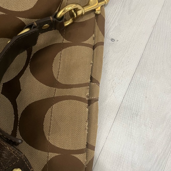 Beautiful Coach Hobo Purse - Picture 11 of 16